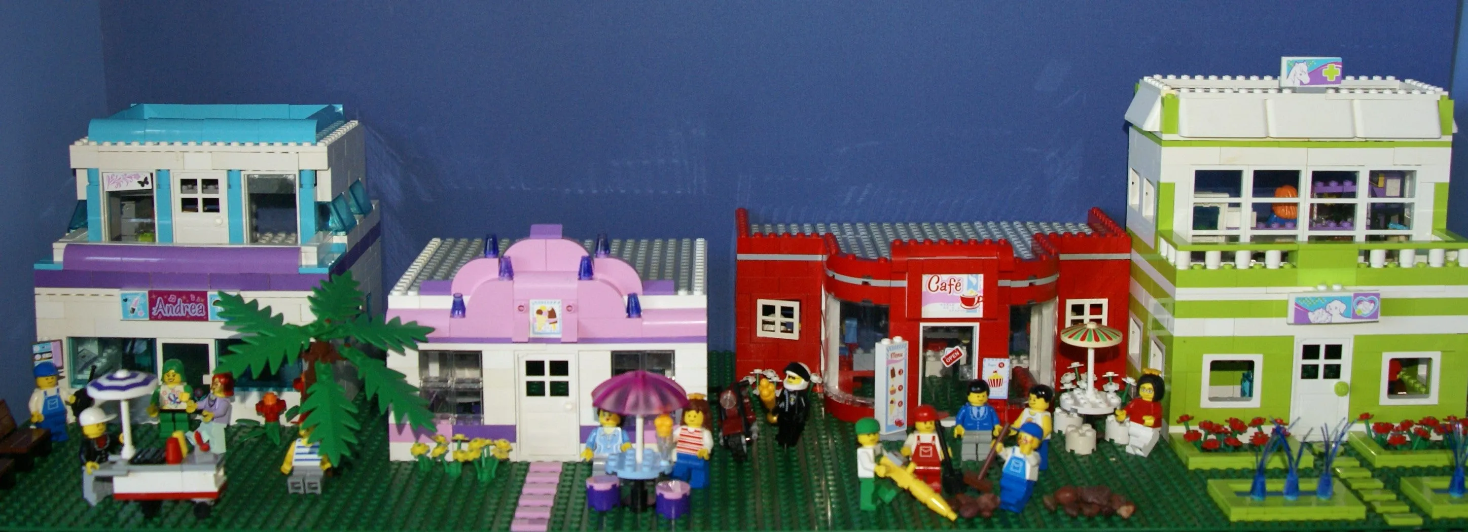 LEGO, 5 RARE RETIRED MINIFIGURES: MONSTER FIGHTERS VS BATMAN: DR RODNEY RATHBONE 9464, CRAZY SCIENTIST 9466, FRANKENSTEIN 9466, ANN LEE MOF002, GREY BATMAN WITH CAPE, WEAPONS ETC..  2 BUILDS,110 PCS MONSTER MAKING MACHINE, CAR (ITEM 57)